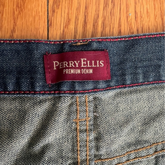 Men’s Perry Ellis Jeans 38x32 - Picture 2 of 5